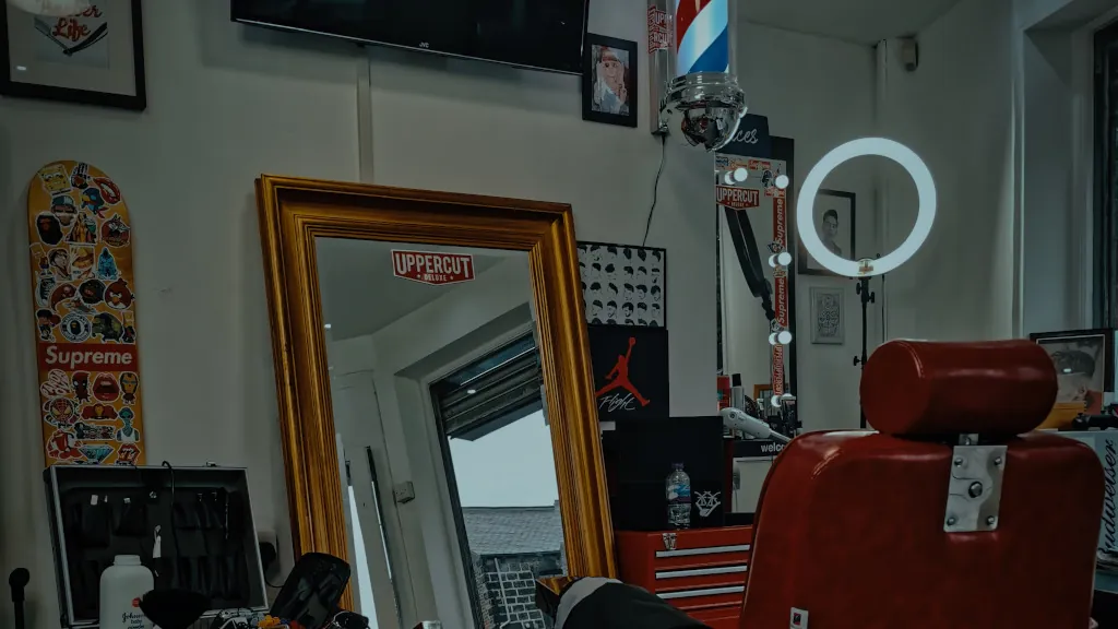 The Modern Barber Experience: More Than Just a Haircut